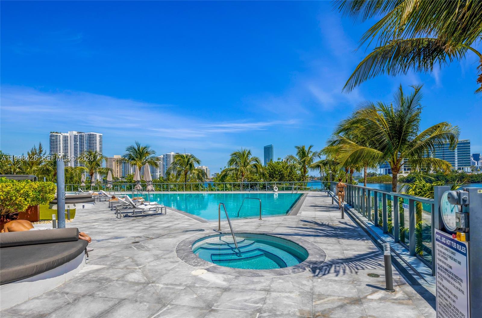 ECHO CONDO - Residential