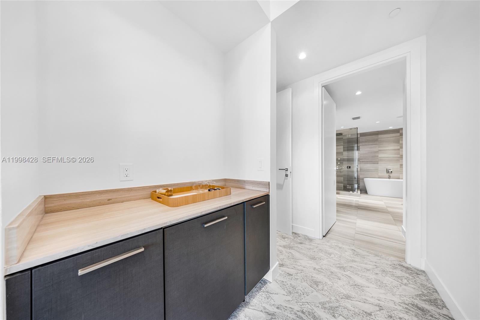 ECHO CONDO - Residential