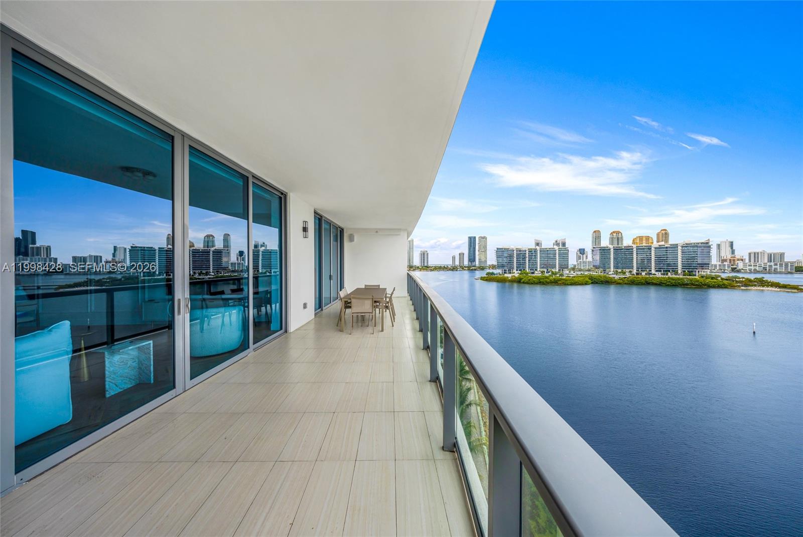 ECHO CONDO - Residential