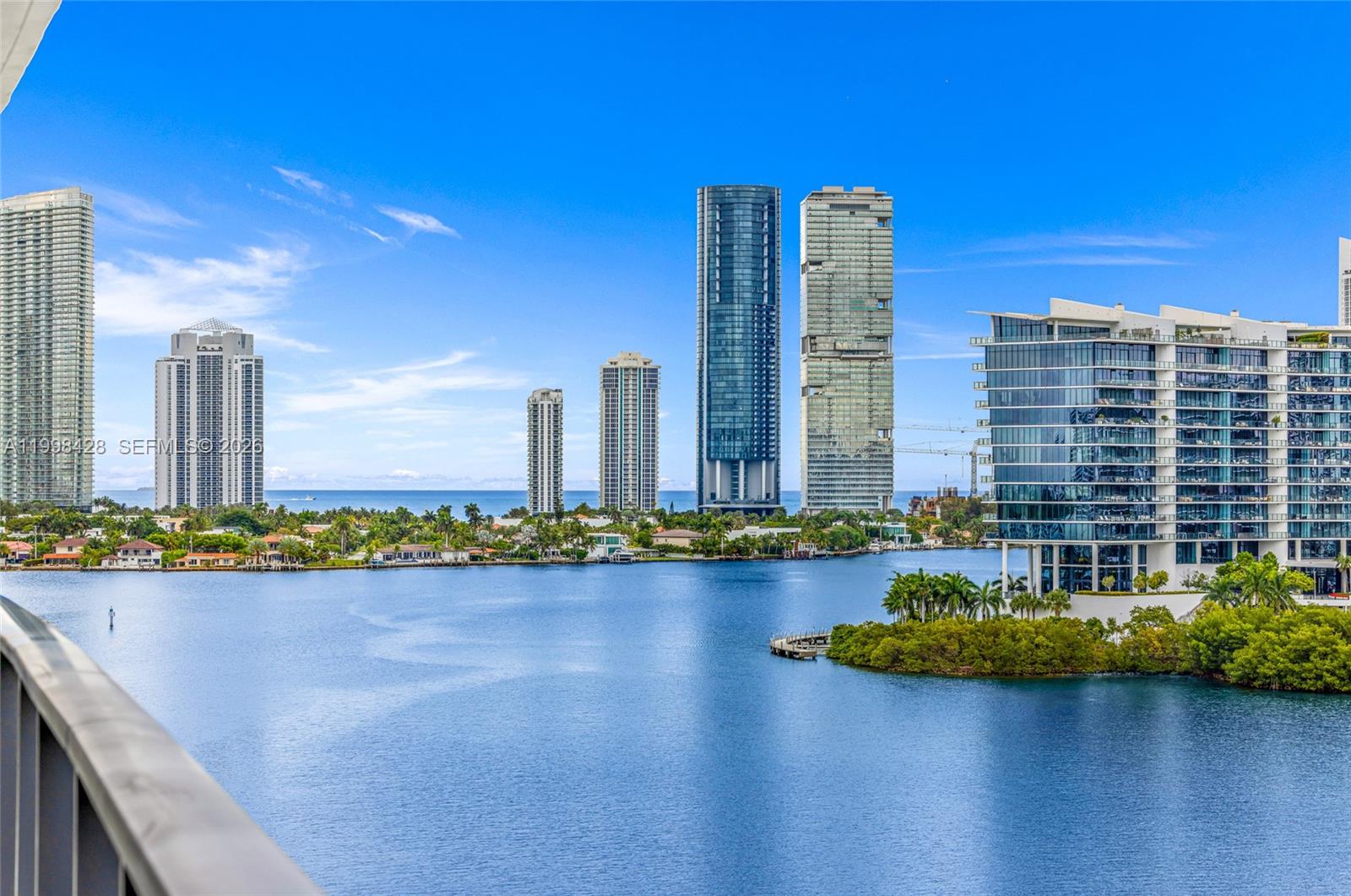 ECHO CONDO - Residential