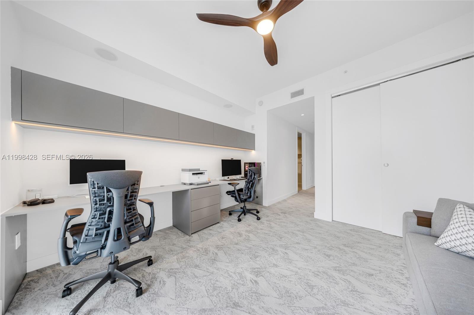 ECHO CONDO - Residential