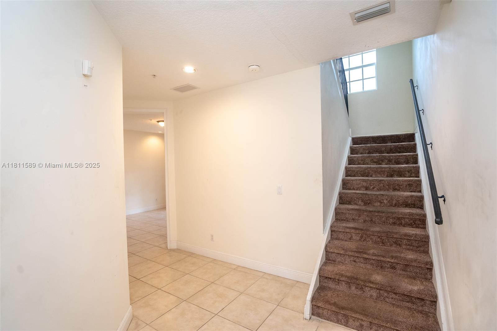 2685 NE 9th Ave 4