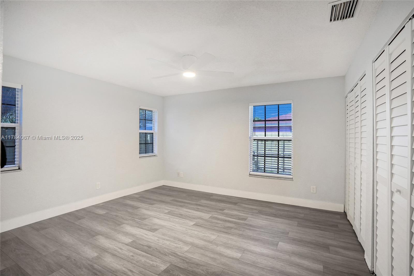 735 NW 19th Ave