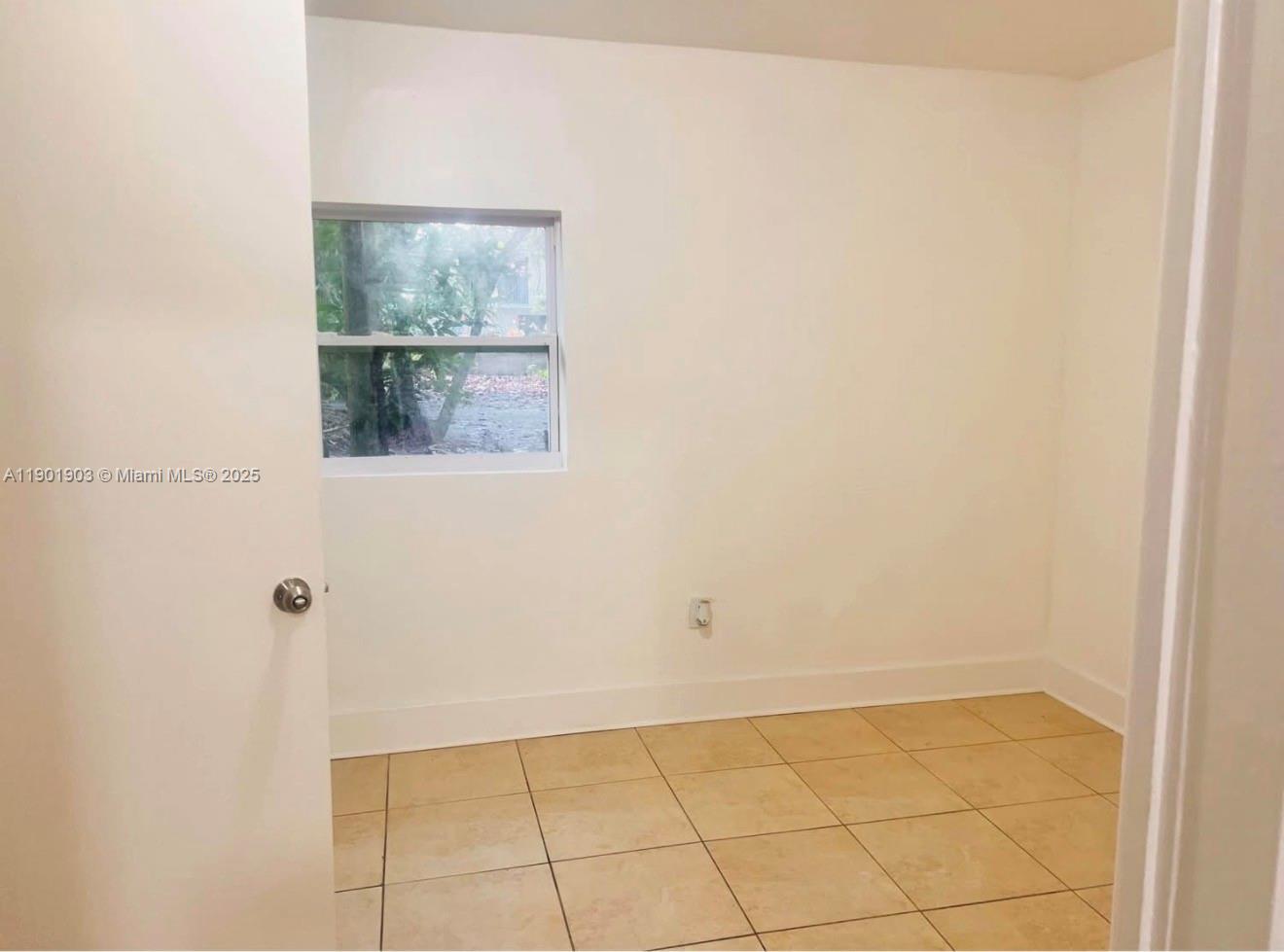 COUNTRY CLUB ESTATES SEC - Residential Lease