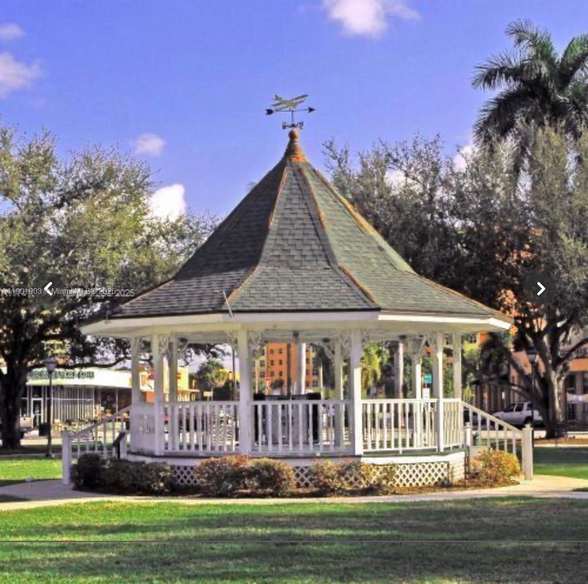 COUNTRY CLUB ESTATES SEC - Residential Lease