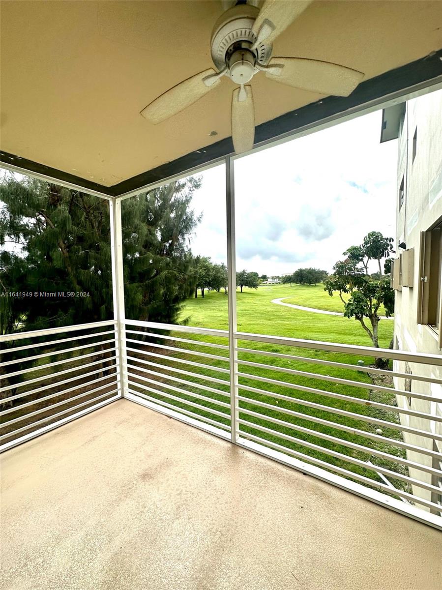 ARROWHEAD CONDO NO V - Residential