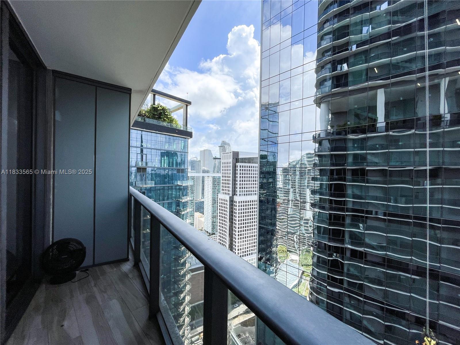 801 SMA RESIDENCES CONDO - Residential