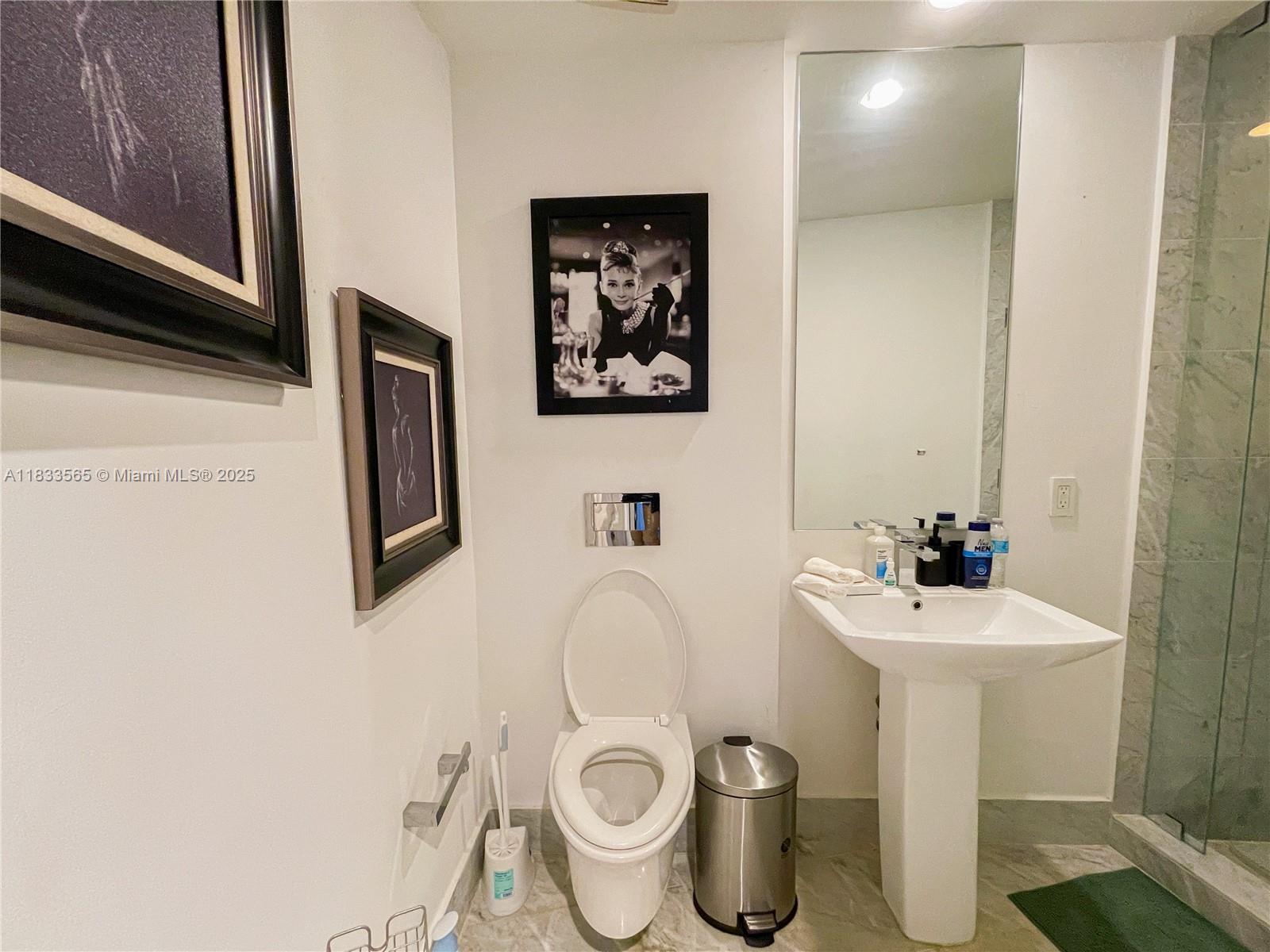 801 SMA RESIDENCES CONDO - Residential