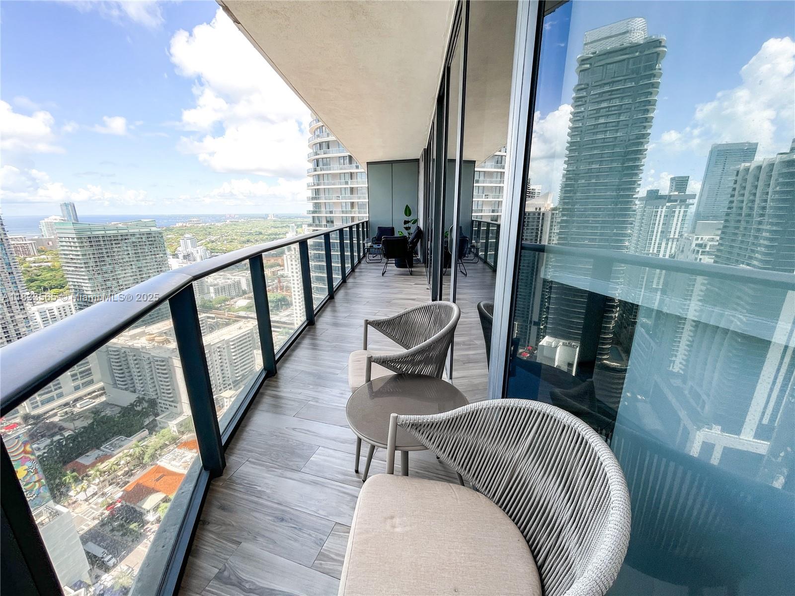 801 SMA RESIDENCES CONDO - Residential