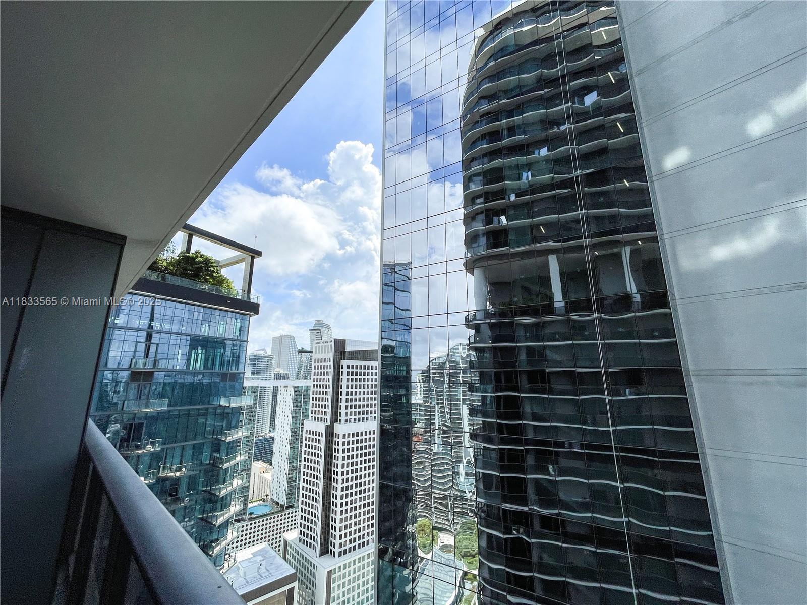 801 SMA RESIDENCES CONDO - Residential