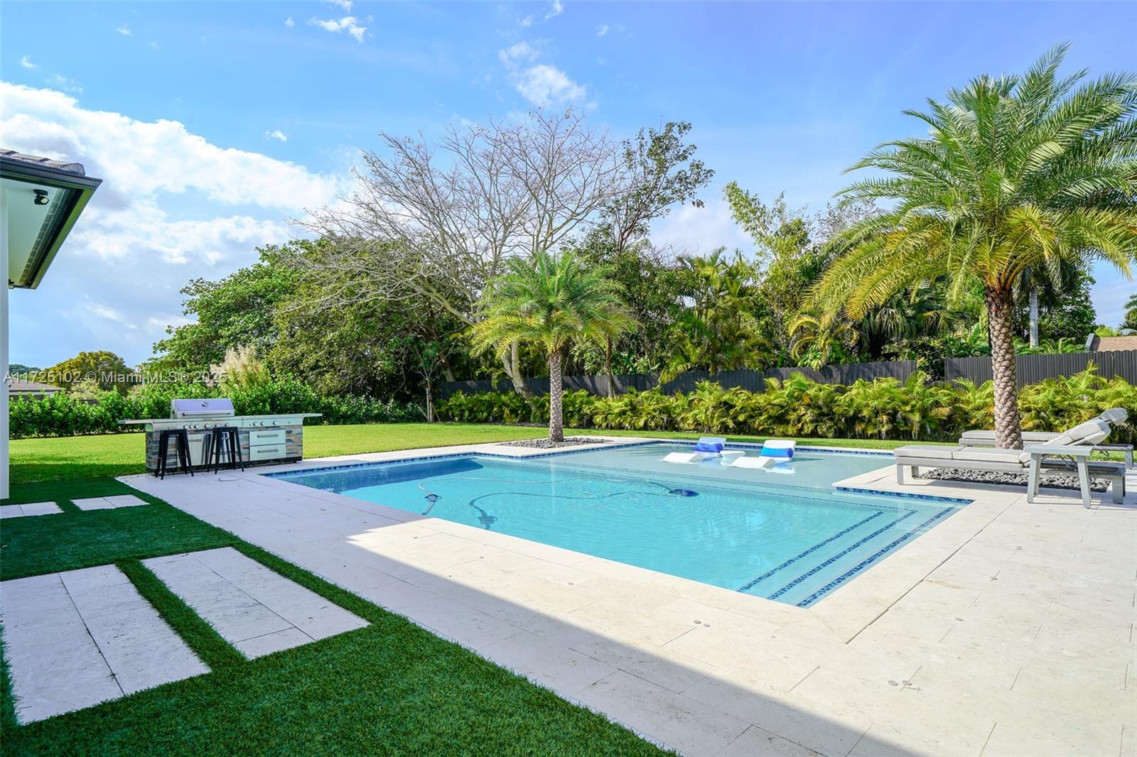 AXELAJA ESTATES - Residential