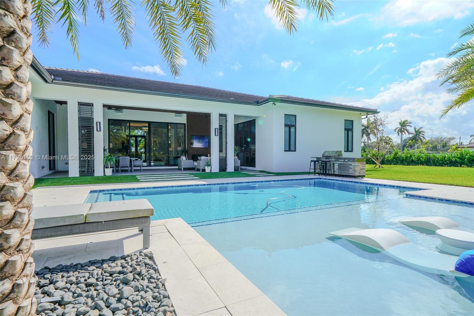 AXELAJA ESTATES - Residential