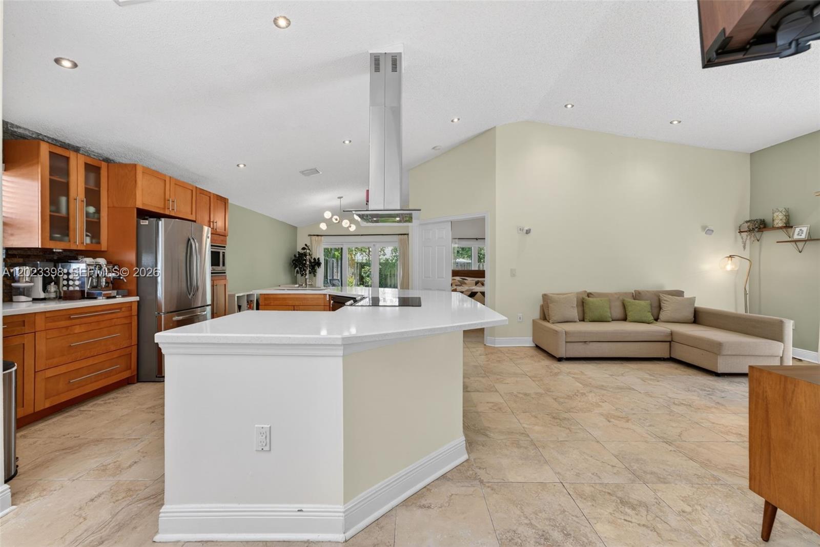 OAK CREEK - Residential