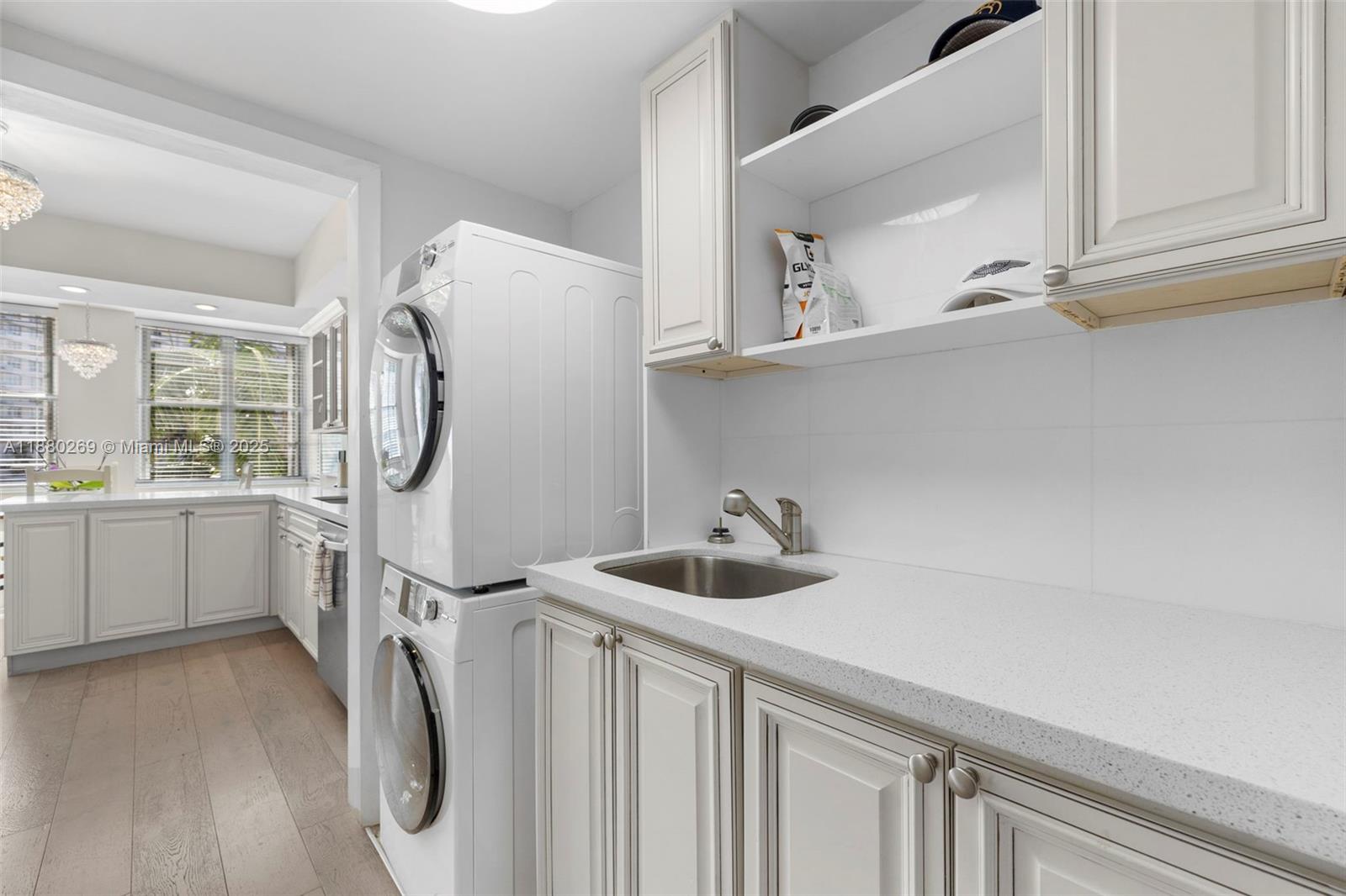 FIFTY SIX-SIXTY COLLINS A - Residential