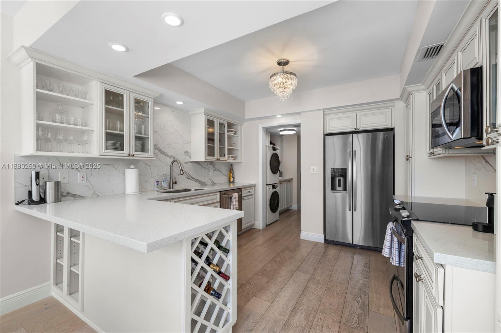 FIFTY SIX-SIXTY COLLINS A - Residential