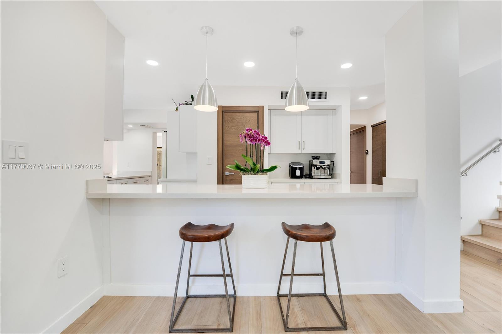 OCEAN VIEW - Residential