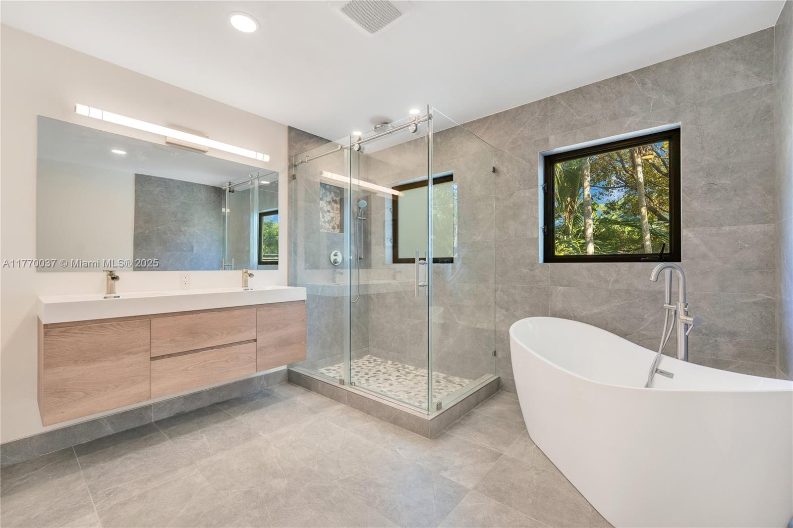 OCEAN VIEW - Residential