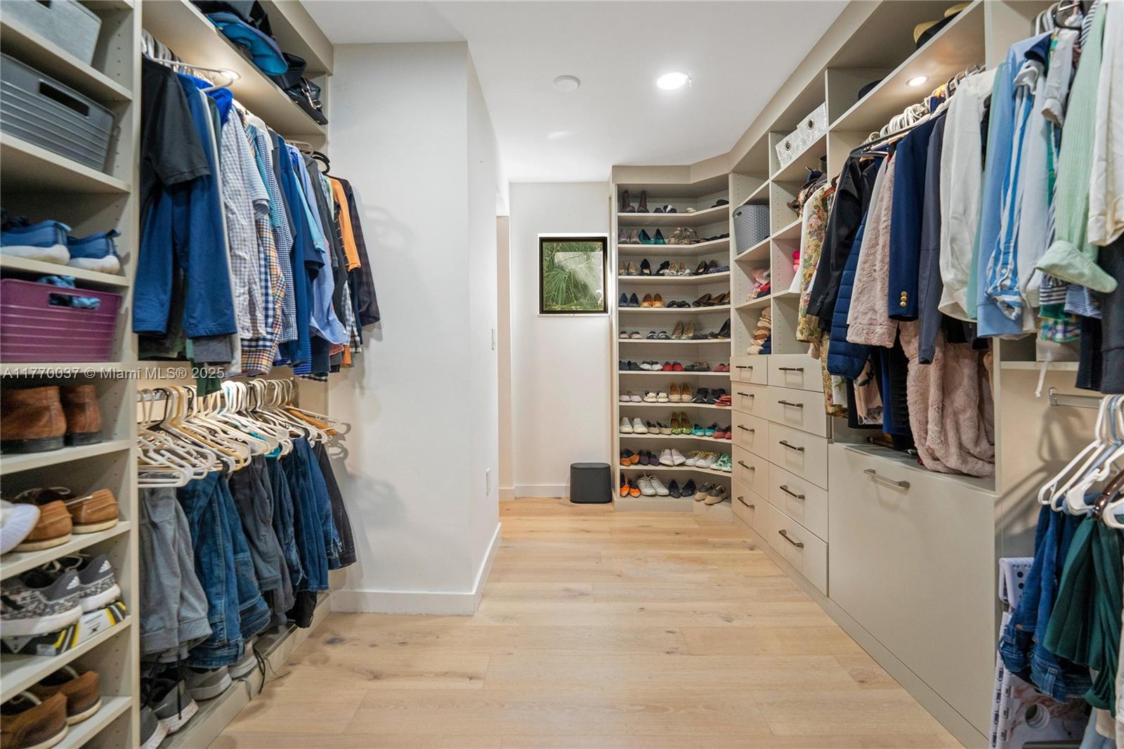 OCEAN VIEW - Residential