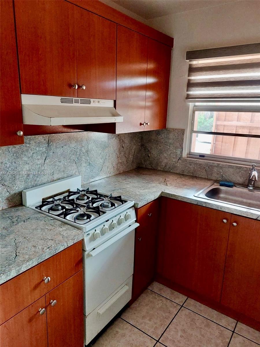 6850 W 14th Ct C22