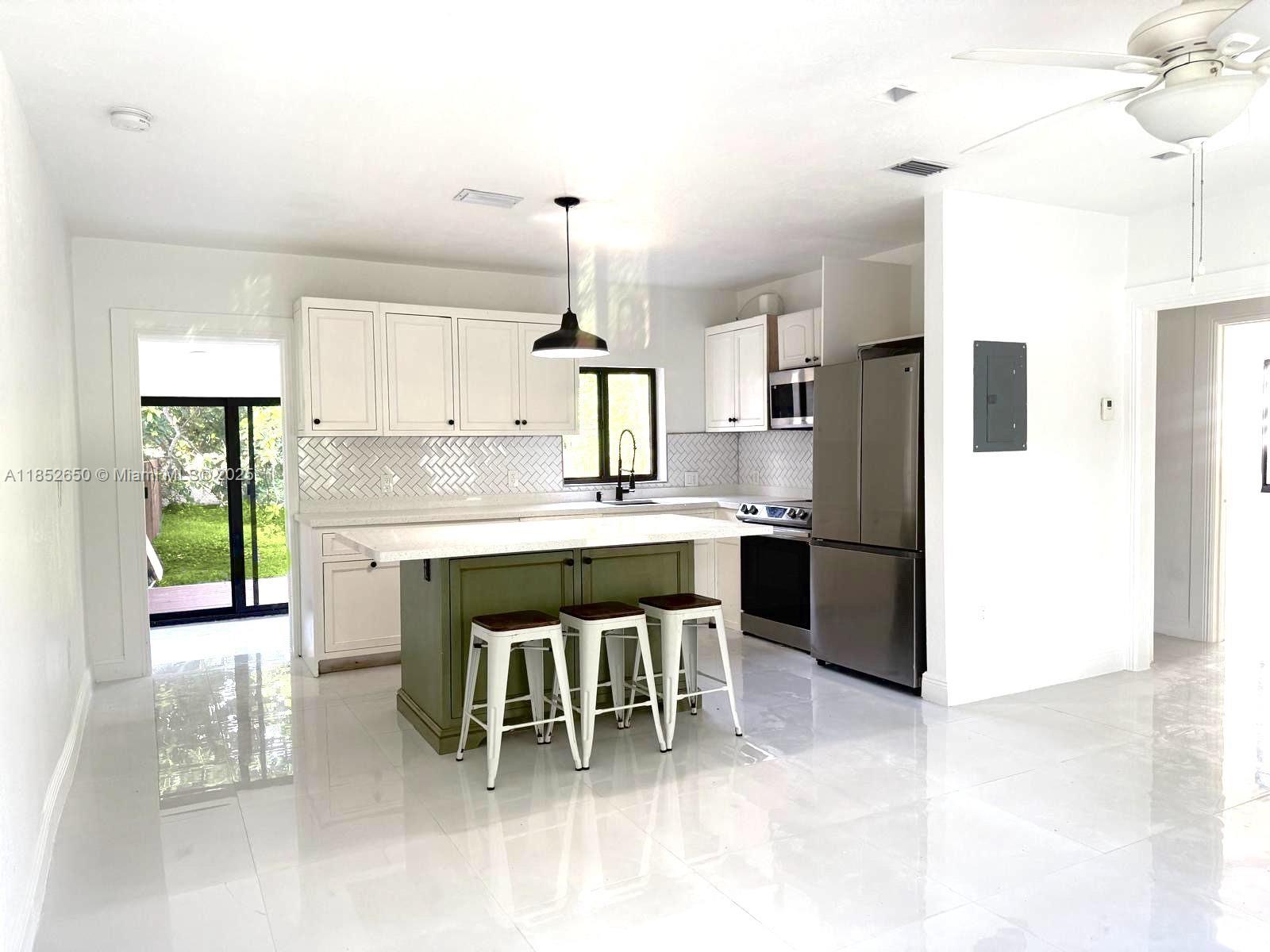 45 NW 117th St 0