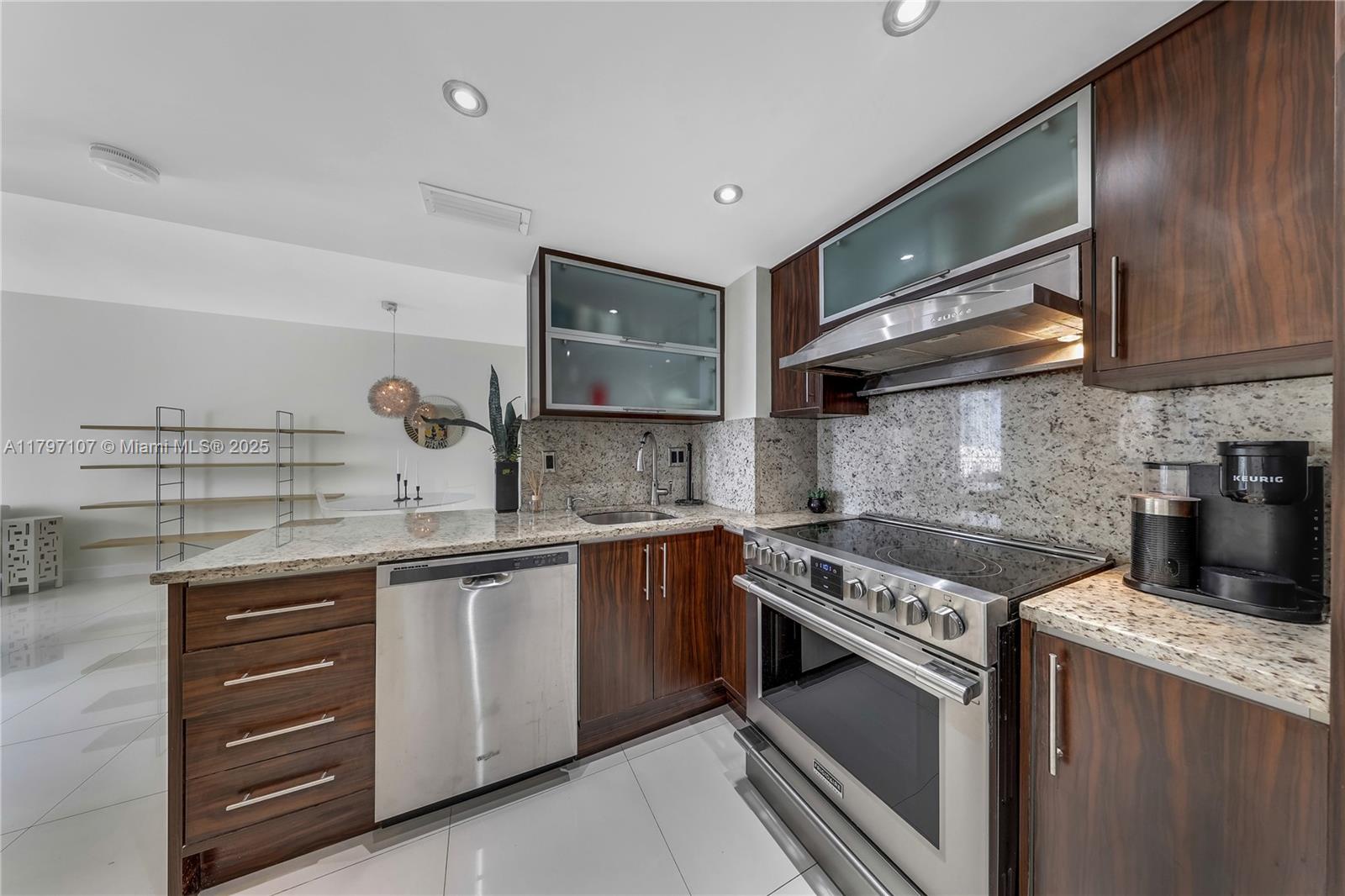 770 Claughton Island Dr PH-26