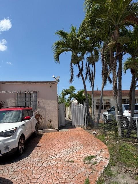 90 Flagami Blvd 2, Miami, Broward County, Florida - 1 Bedrooms  
1 Bathrooms - 
