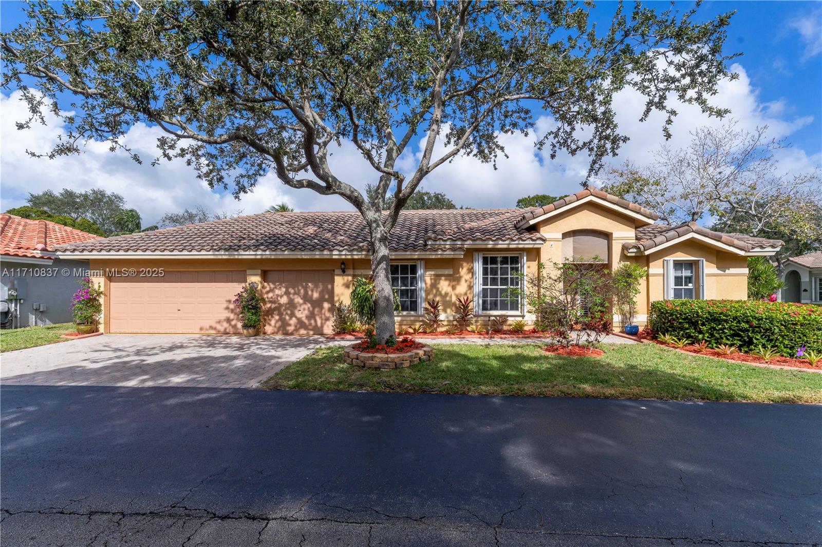Property for Sale at 3425 Dunes Vista Dr, Pompano Beach, Broward County, Florida - Bedrooms: 3 
Bathrooms: 2  - $540,000