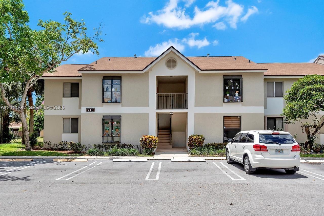 715 Gardens Dr 103