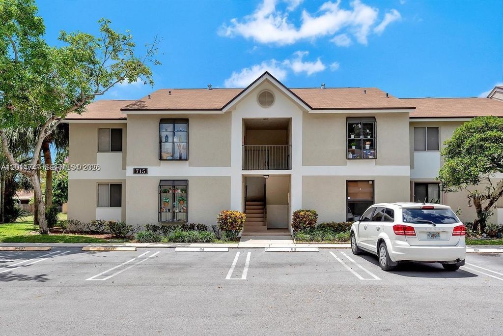 Photo of 715 Gardens Dr #103, Pompano Beach, FL 33069 (MLS # A12014747)