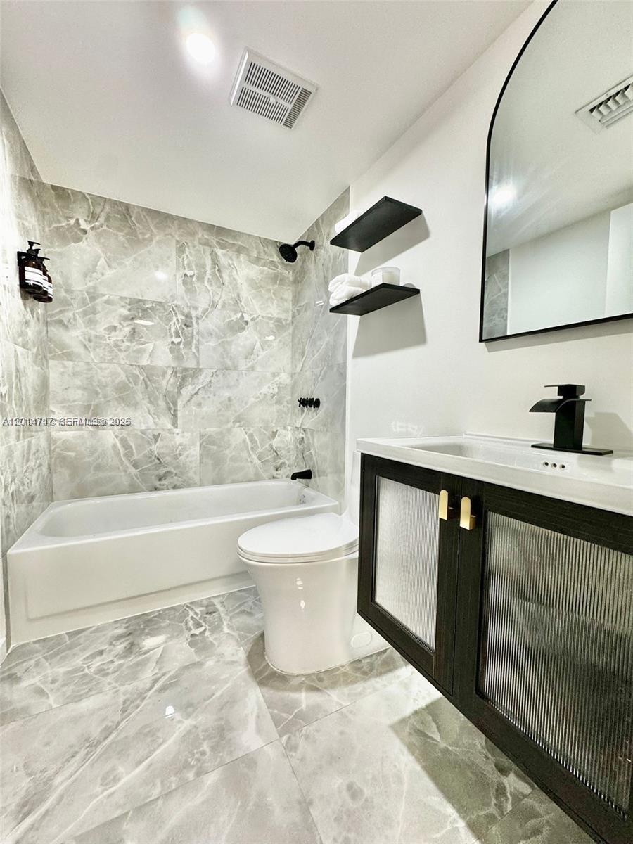 GARDENS NORTH ELEVEN COND - Residential Lease