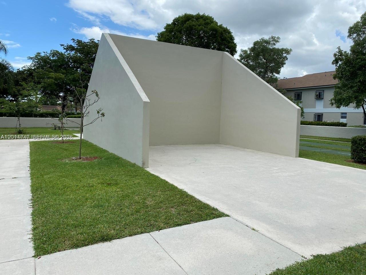GARDENS NORTH ELEVEN COND - Residential Lease