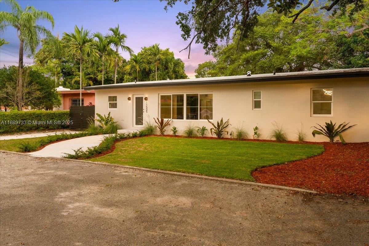 1ST ADDN BISCAYNE LAWN - Residential