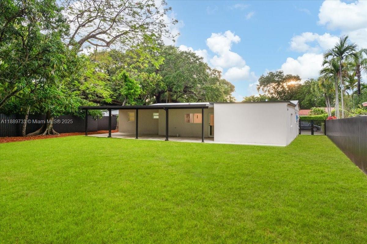 1ST ADDN BISCAYNE LAWN - Residential