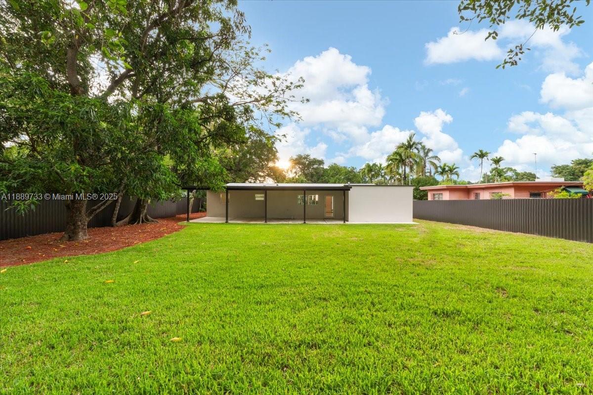 1ST ADDN BISCAYNE LAWN - Residential