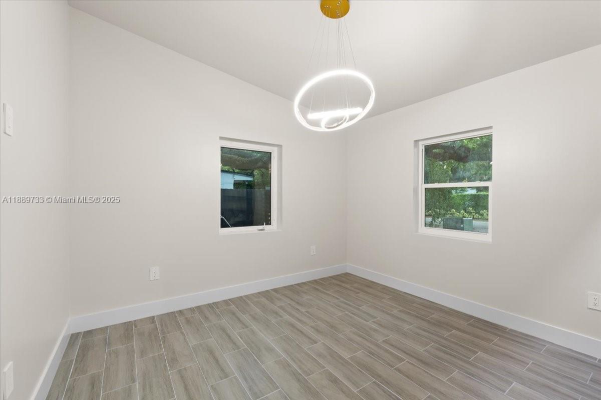 1ST ADDN BISCAYNE LAWN - Residential