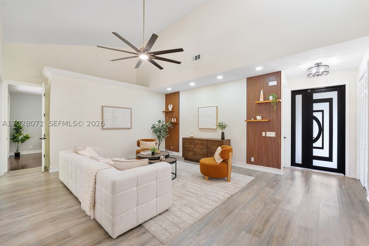 8149 Royal Palm Ct 3