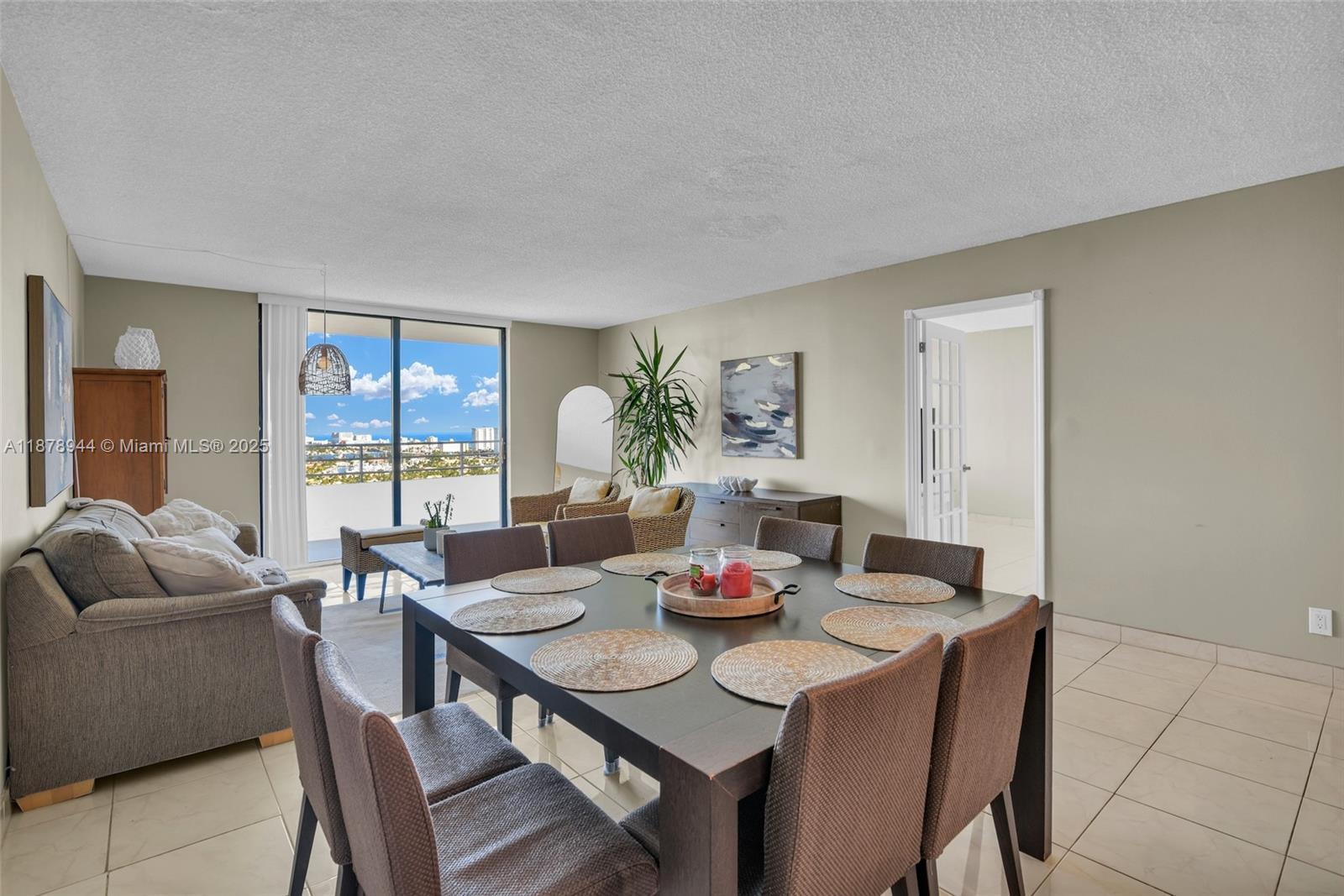 OLYMPUS CONDO PHASE - Residential