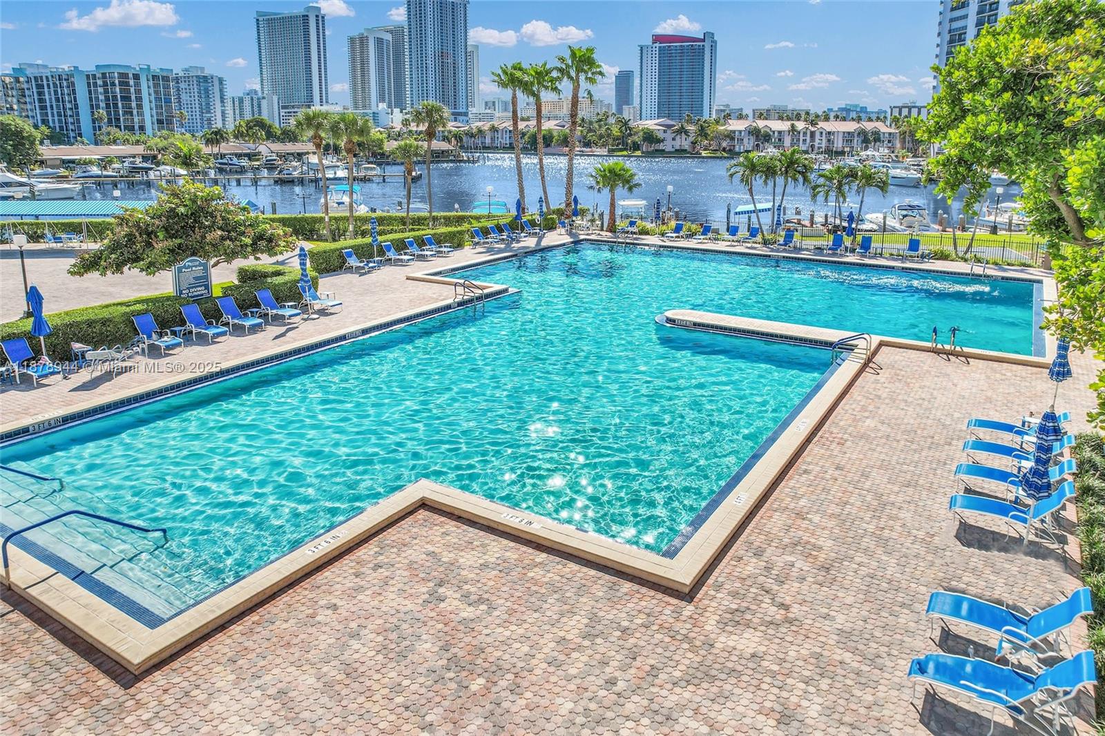 OLYMPUS CONDO PHASE - Residential