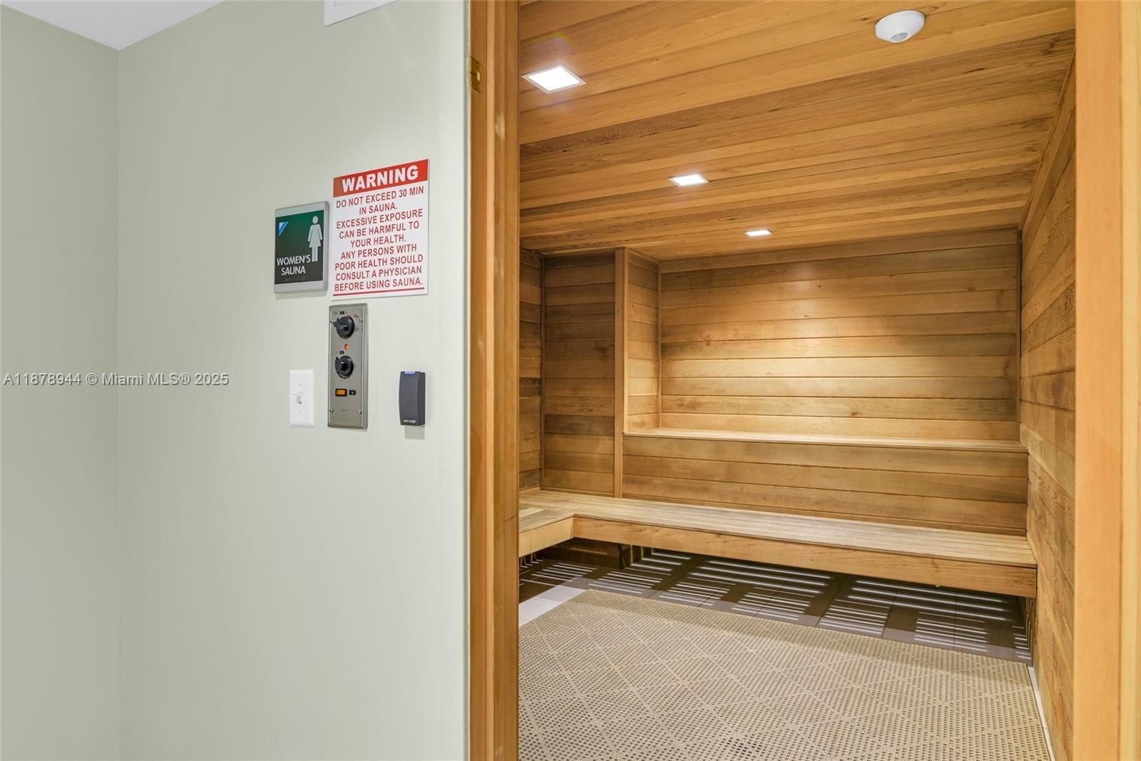 OLYMPUS CONDO PHASE - Residential