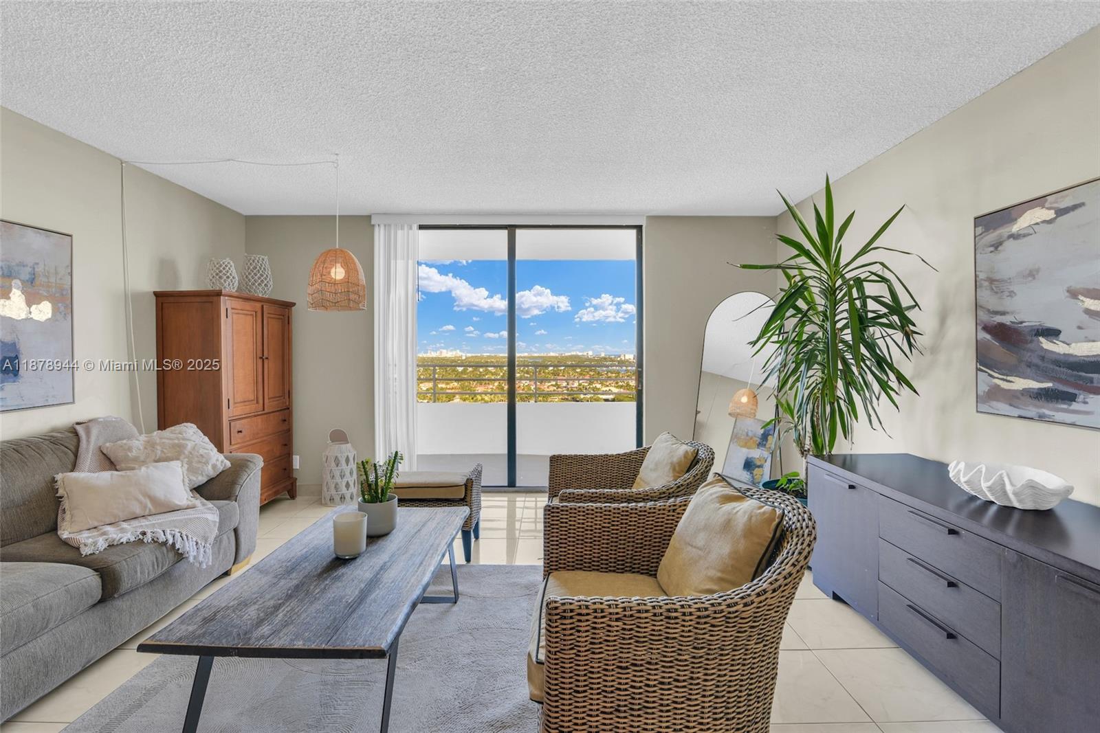 OLYMPUS CONDO PHASE - Residential