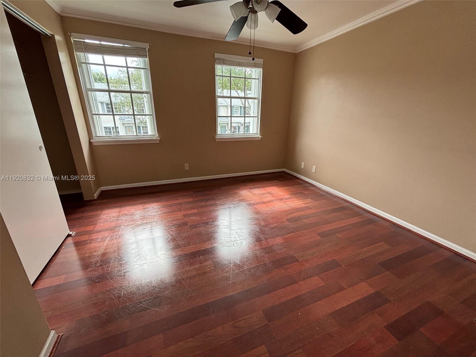 BANYAN OAKRIDGE COMMERCIA - Residential Lease