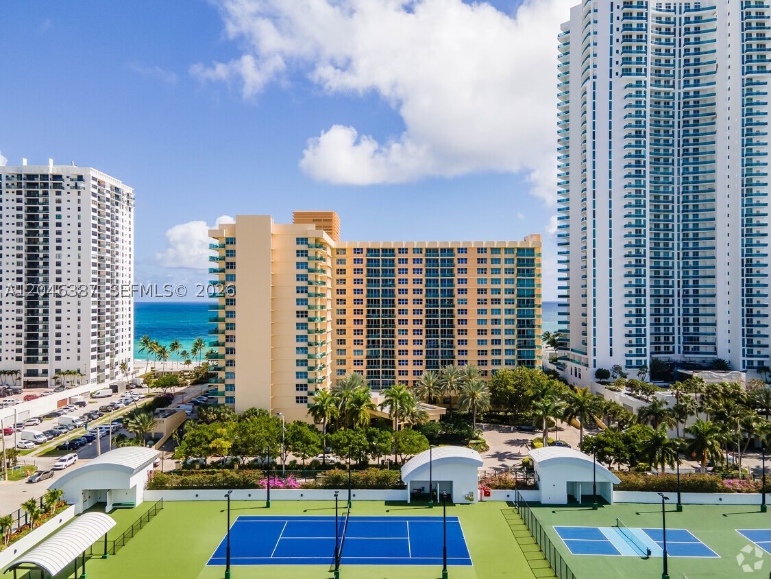 2501 S Ocean Dr 438