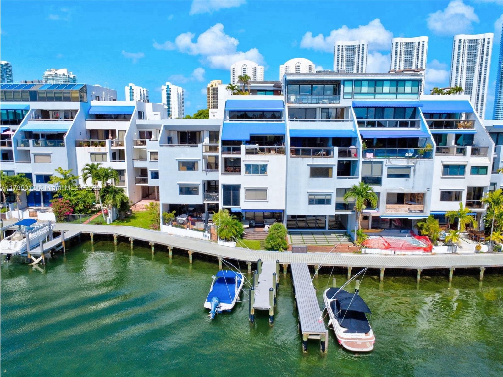 454 Poinciana Dr 1621
