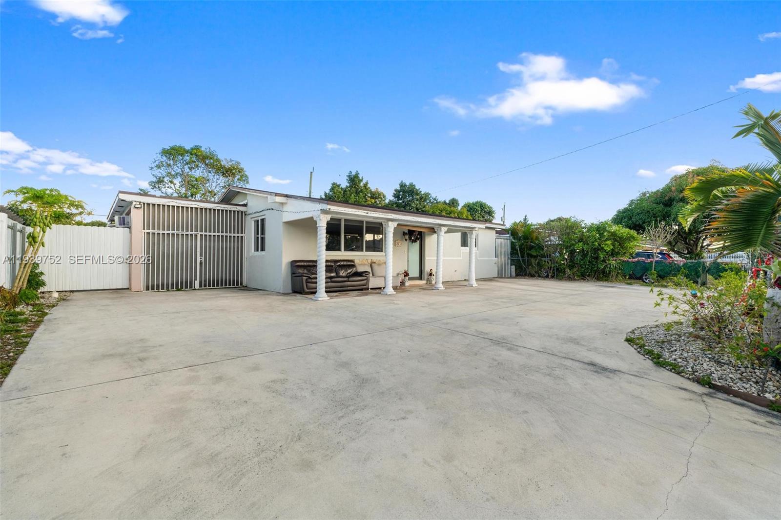 HIALEAH HOMES - Residential