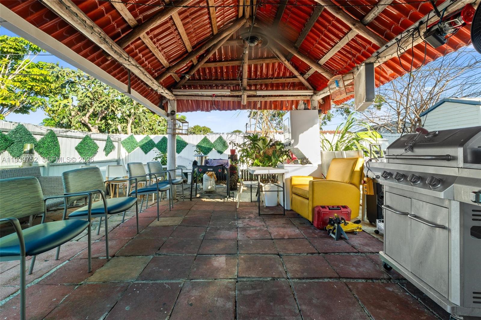 HIALEAH HOMES - Residential