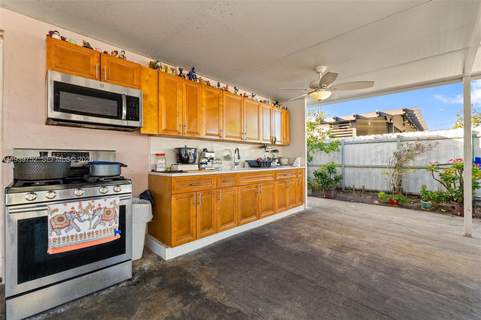 HIALEAH HOMES - Residential