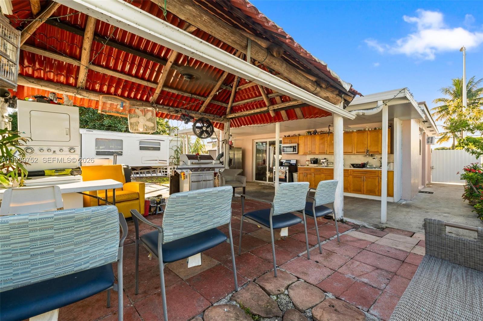 HIALEAH HOMES - Residential