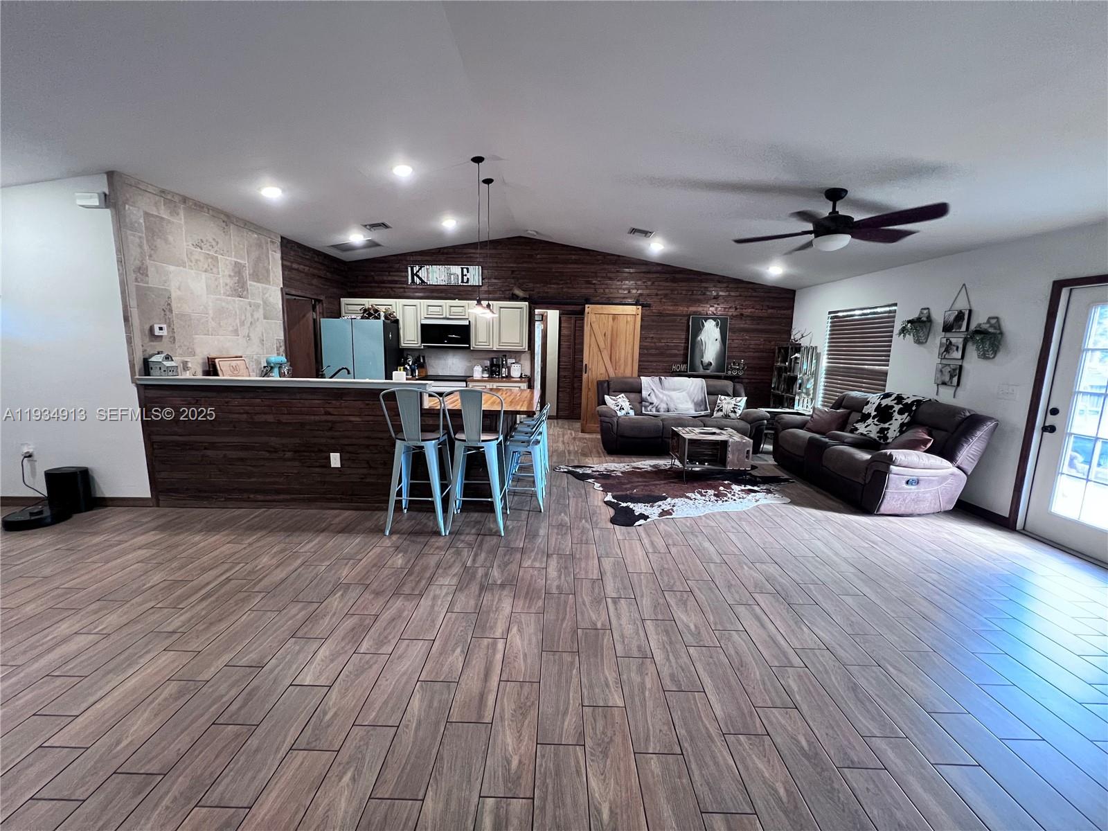 LaBelle - Residential