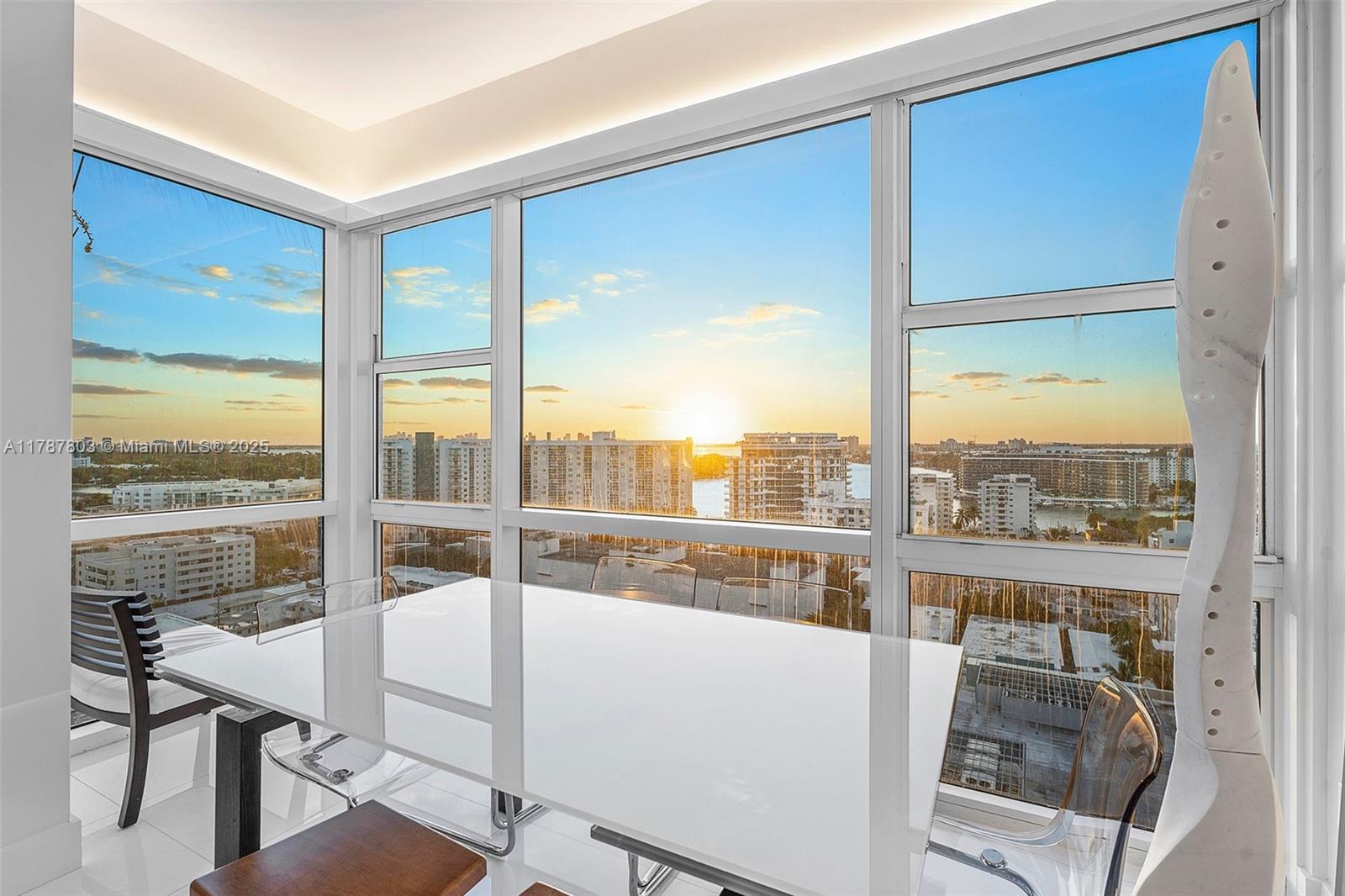 CENTRAL CARILLON BEACH CO - Residential Lease