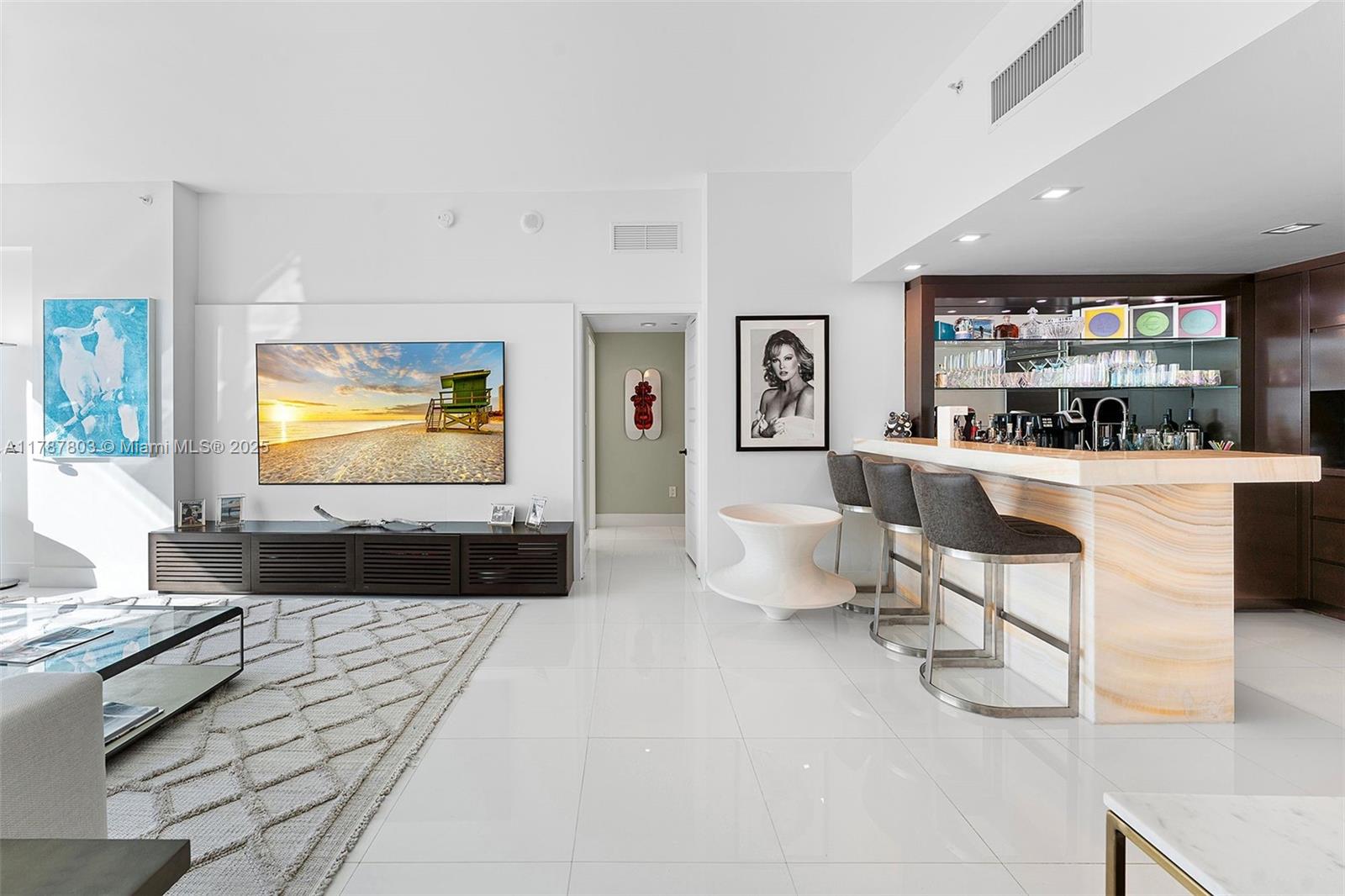 CENTRAL CARILLON BEACH CO - Residential Lease